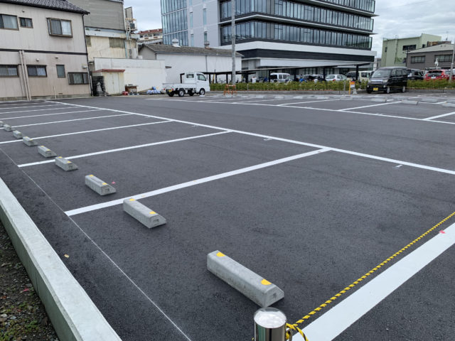 渡仲セメント駐車場_完成 (1)