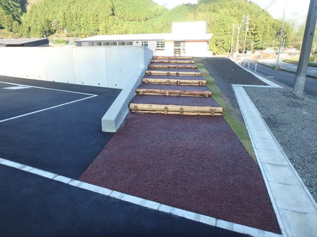 ガイアフロー静岡蒸溜所 外構・園路整備 完成後